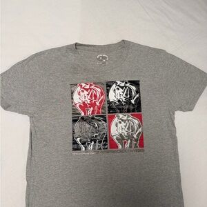 Ecko Unlimited Gray and Red Graphic Tee